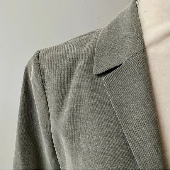 Tahari Gray Wool Blend Vintage Blazer Hidden Buttons Size 8 Classic Workwear - Picture 4 of 14
